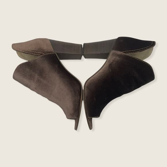 Steve Madden Kaitt Brown Velvet Velour Fabric Peep Toe 3.5” Stacked Block Heel 9 - Picture 6 of 8